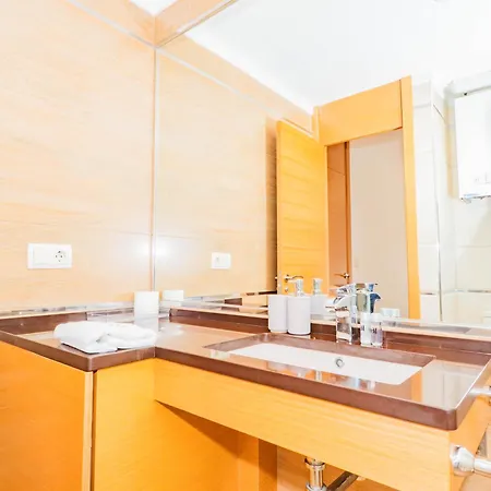Premium Housing ,parking Apartment Vigo